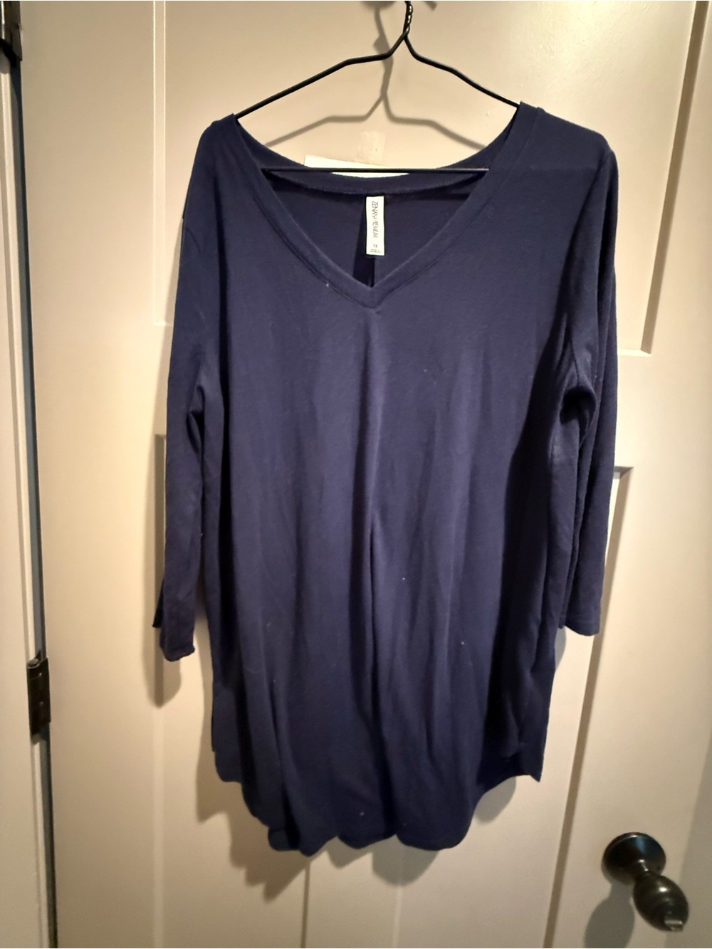 Zenana Outfitters Navy V-Neck